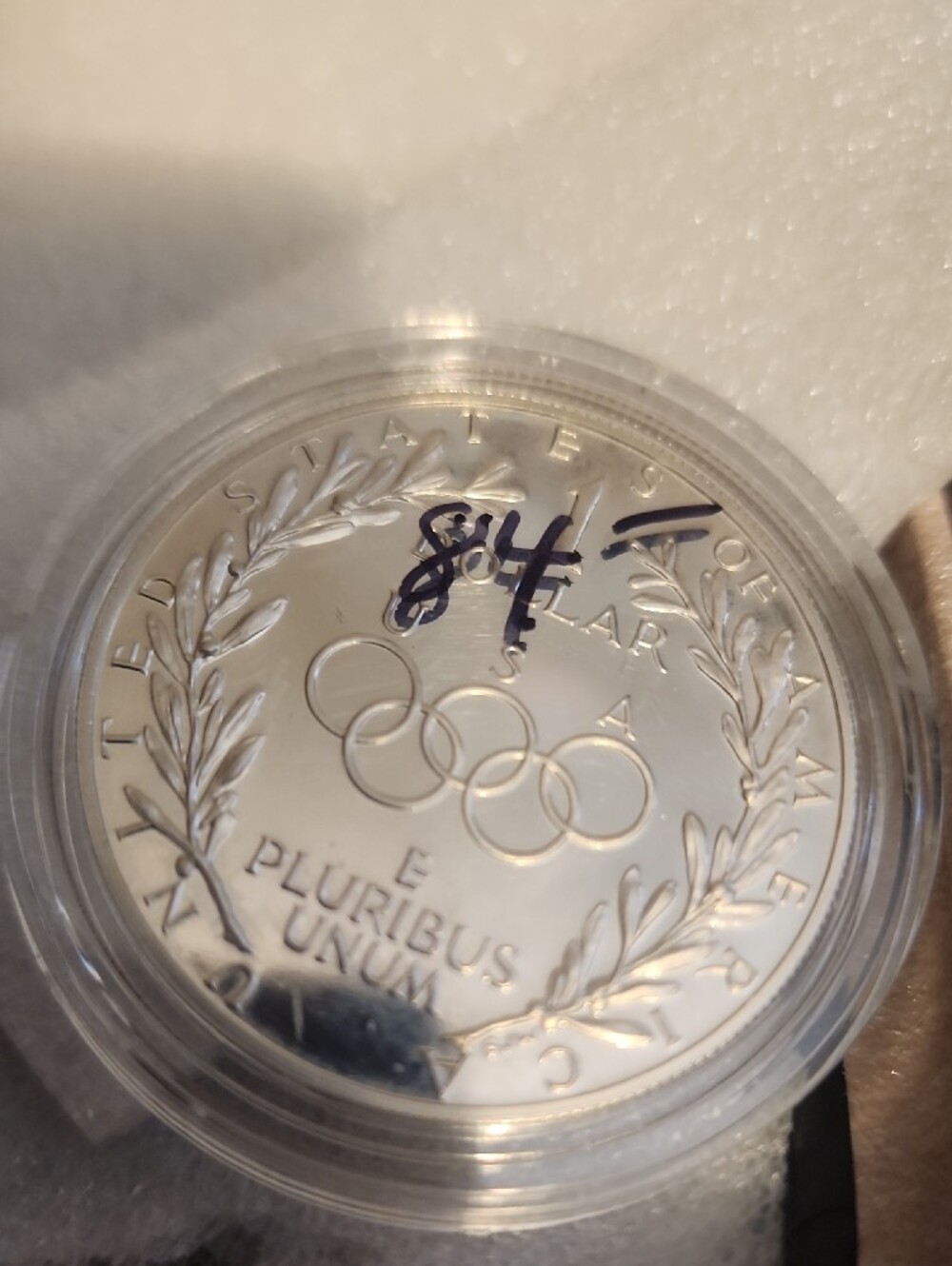 1988 Silver Olympic Commemorative Coin with Olympic Rings - Picture 7 of 8